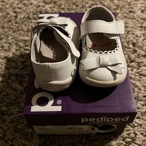 Pediped Size 4 White Shoes